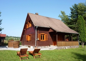 tikosi-zoltan-vendeghaz-szallas-sikaszo-kulcsoshaz