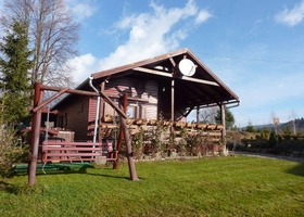 szallas-liban-kiado-dima-robert-kulcsoshaz