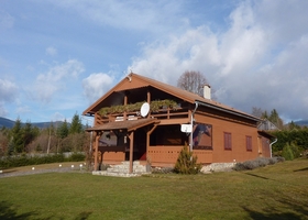 szallas-liban-kiado-grapa-levente-kulcsoshaz