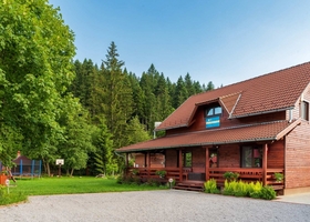 elekes-gabriella-kulcsoshaz-erdelyi-szallas