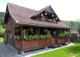 zetevaralja-szallashely-orban-eva-fogado