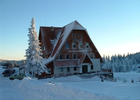 szallas-hargita-sugo-panzio-kenyeres-emoke