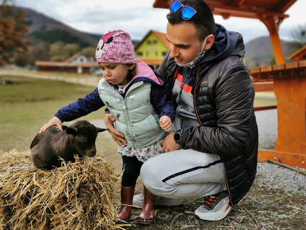 Babusgató Állatsimogató és Állatpark